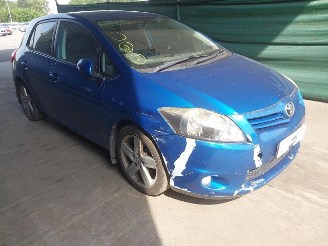 2011 TOYOTA AURIS SR V