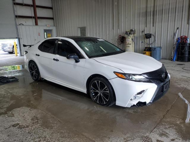  TOYOTA CAMRY 2018 White