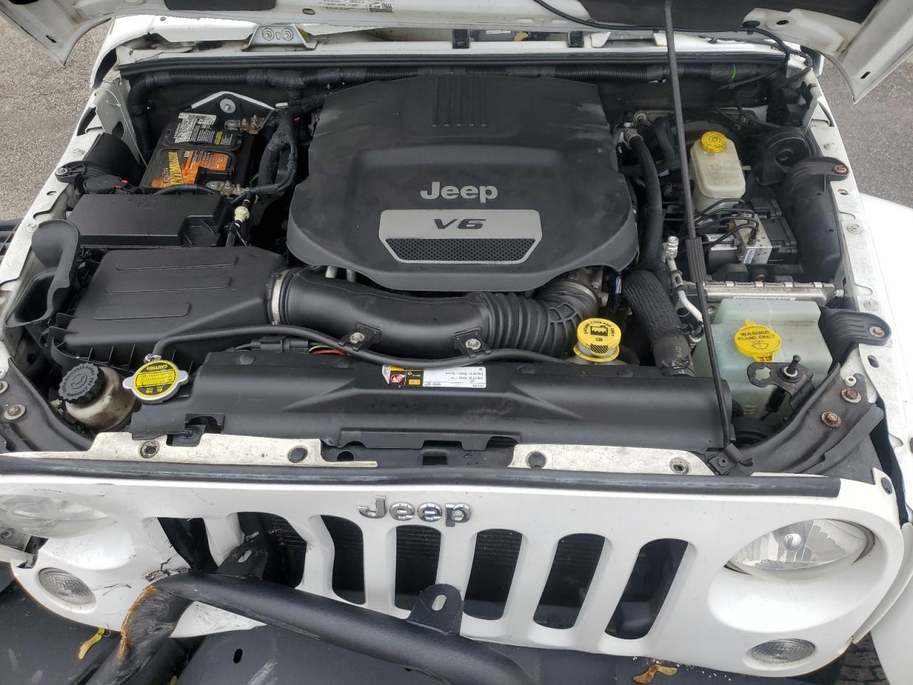 2015 Jeep Wrangler Unlimited Sahara VIN: 1C4HJWEG6FL561285 Lot: 60961515