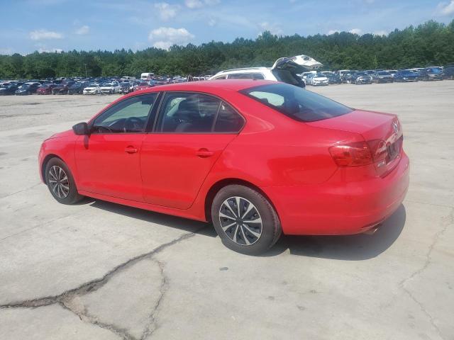 Sedans VOLKSWAGEN JETTA 2014 Czerwony