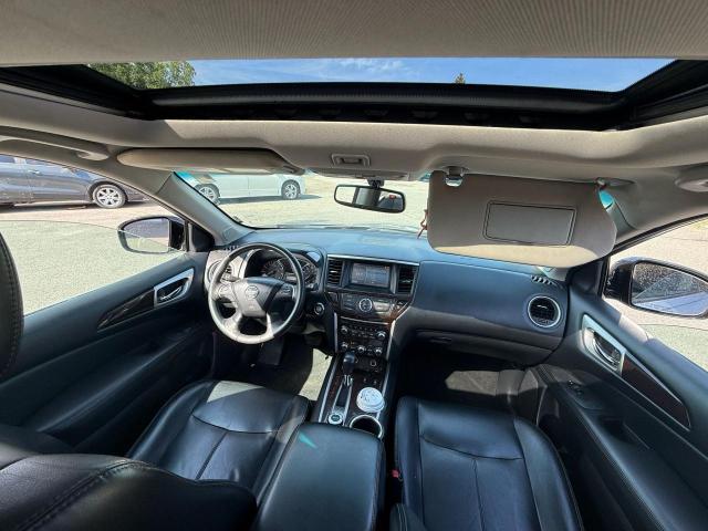 Parquets NISSAN PATHFINDER 2013 Silver