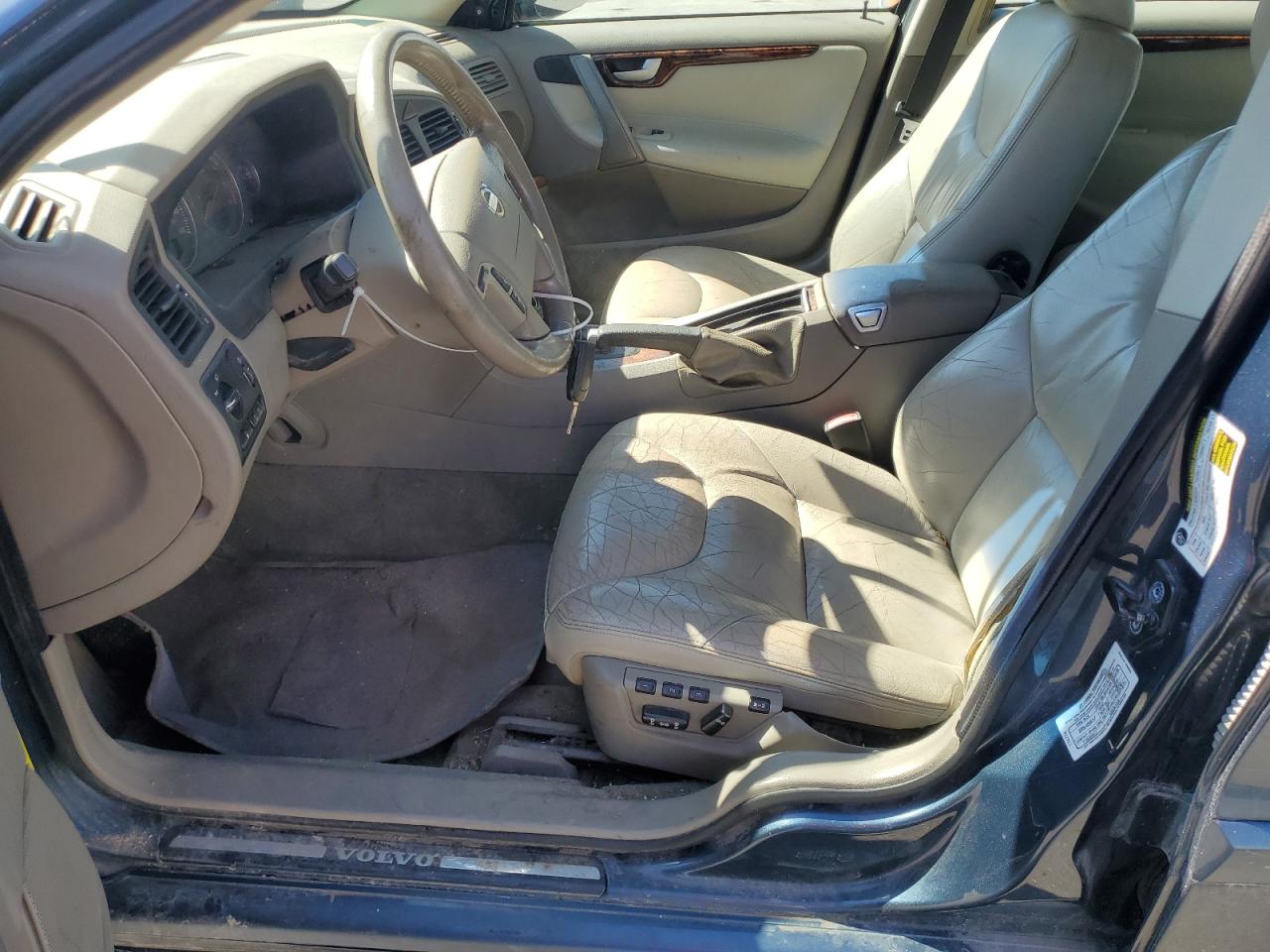 2006 Volvo V70 2.5T VIN: YV1SW592261536776 Lot: 62703975