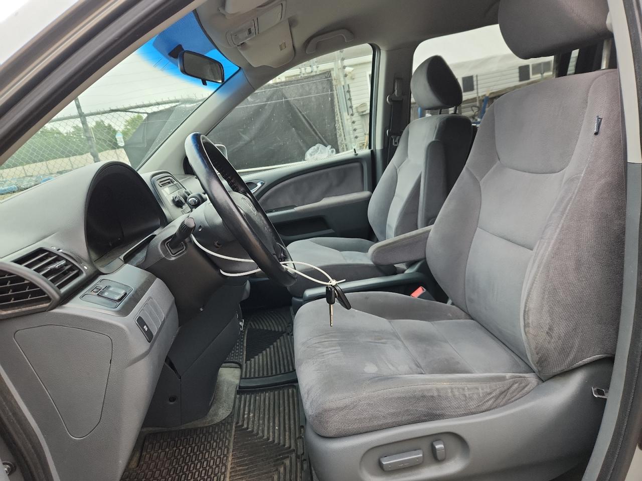 2007 Honda Odyssey Ex VIN: 5FNRL38447B117096 Lot: 62315735
