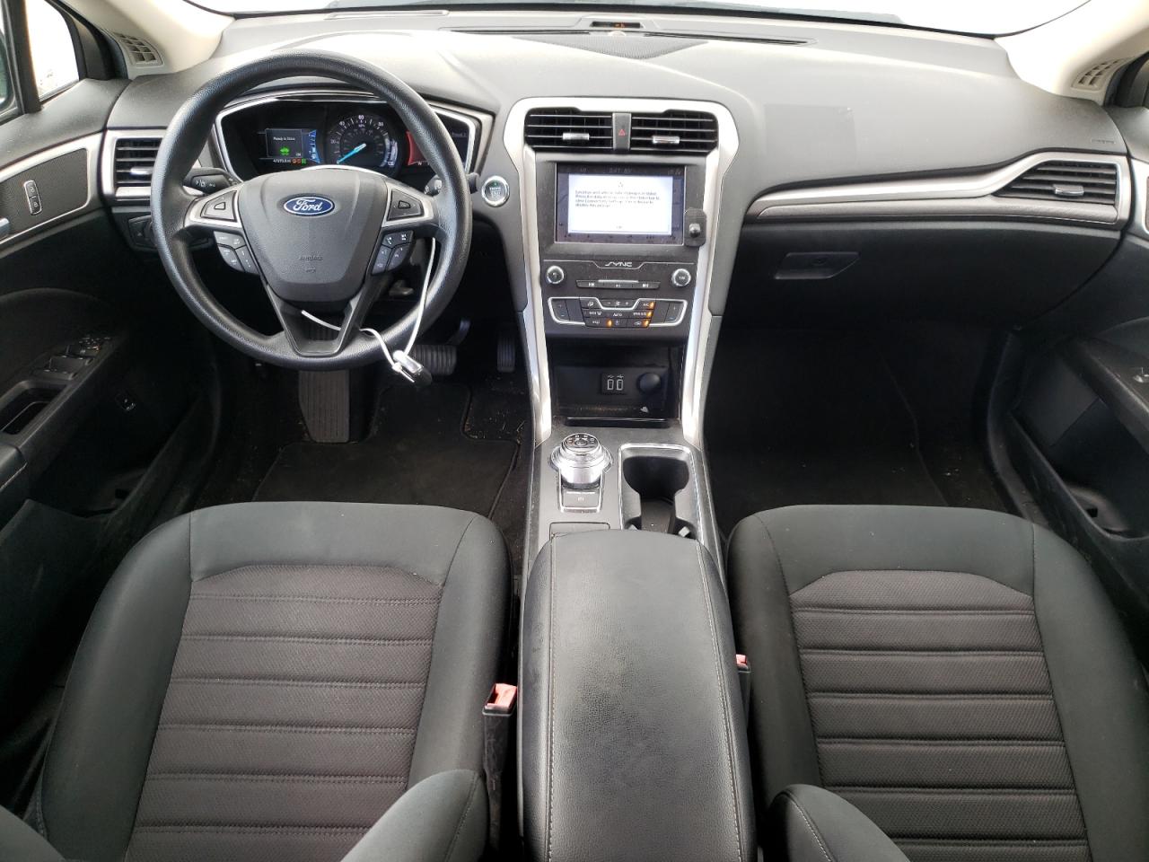 2019 Ford Fusion Se VIN: 3FA6P0LU4KR263993 Lot: 54038135