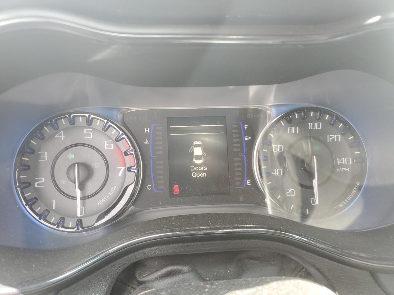 2015 Chrysler 200 S VIN: 1C3CCCBB1FN729838 Lot: 63112545