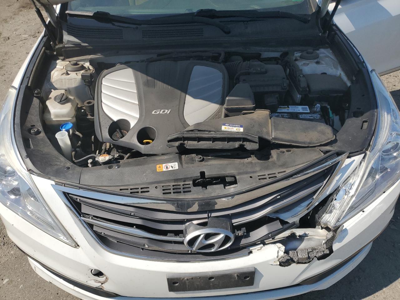 2017 Hyundai Azera VIN: KMHFG4JG8HA583184 Lot: 61785895