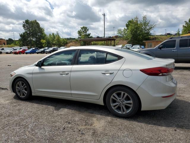  HYUNDAI ELANTRA 2017 Кремовый