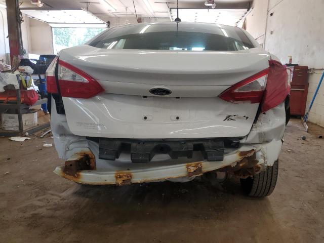  FORD FIESTA 2015 Biały