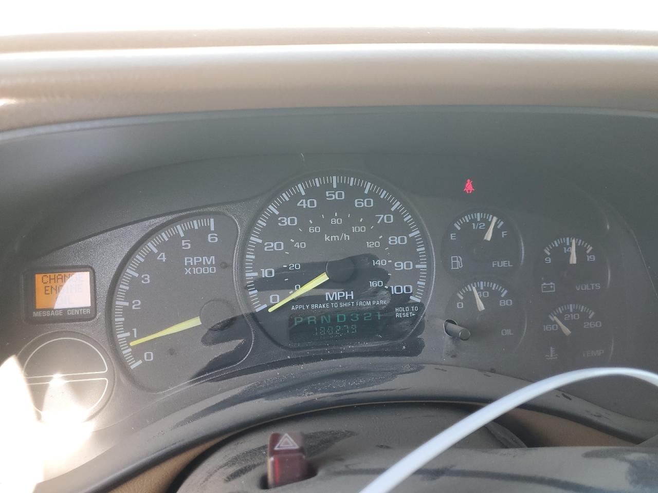 2000 GMC Yukon Xl K1500 VIN: 3GKFK16T8YG124735 Lot: 62940885