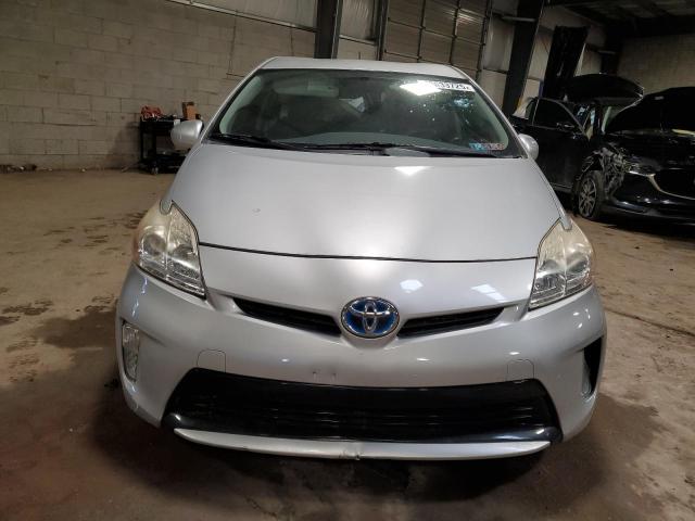  TOYOTA PRIUS 2015 Srebrny
