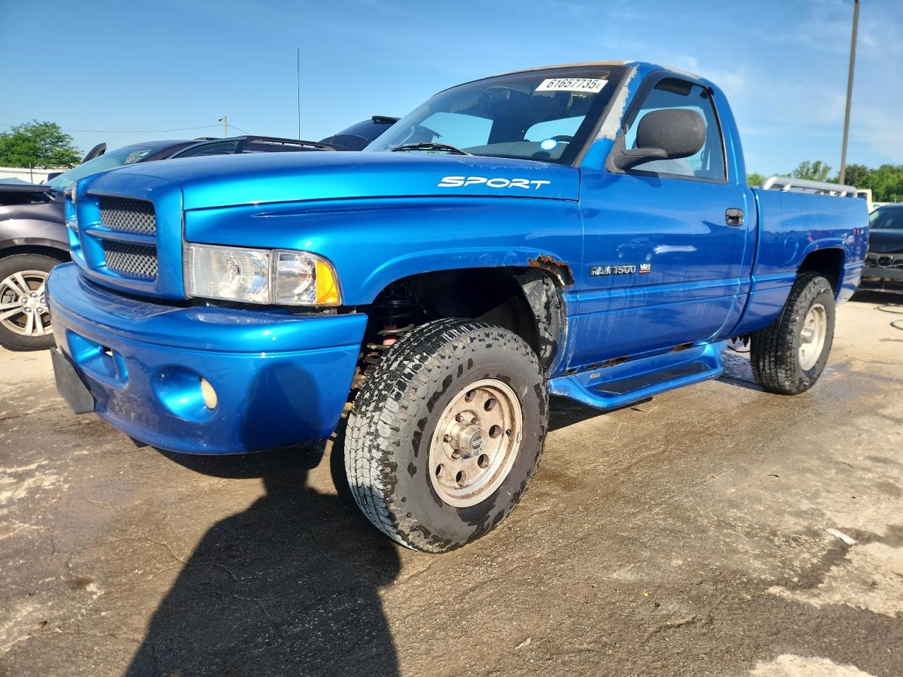 2001 Dodge Ram 1500 продається в Louisville, KY - Hail