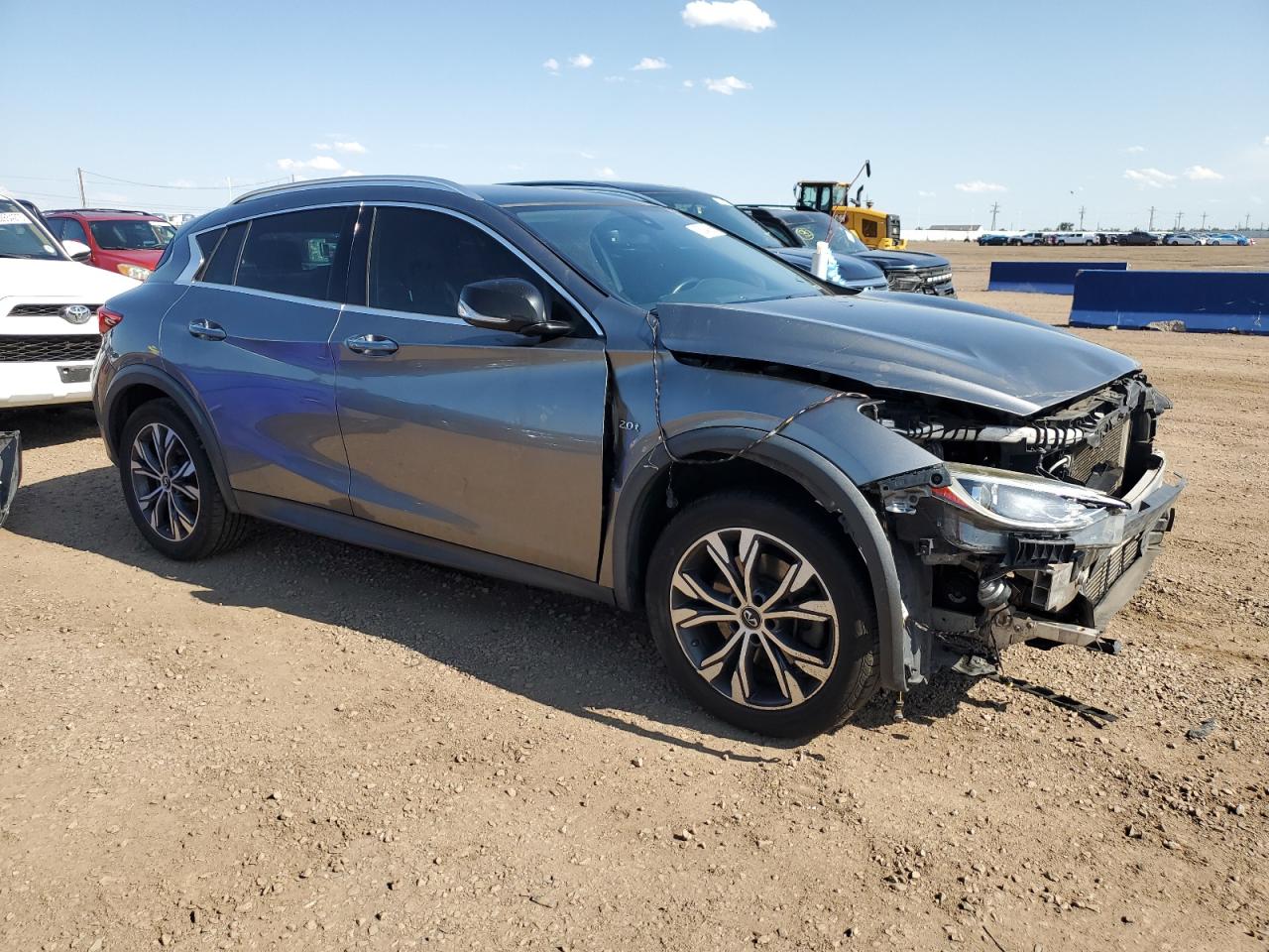 INFINITI QX30 2017 VIN SJKCH5CR9HA015225 фото 4