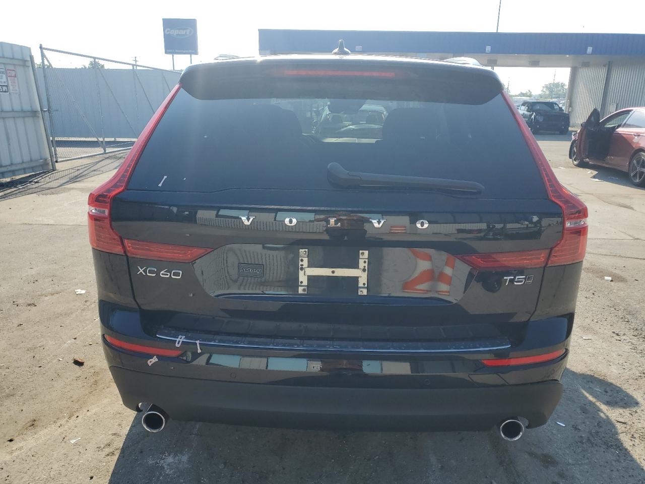 2018 Volvo Xc60 T5 VIN: LYV102RK5JB068691 Lot: 62558225