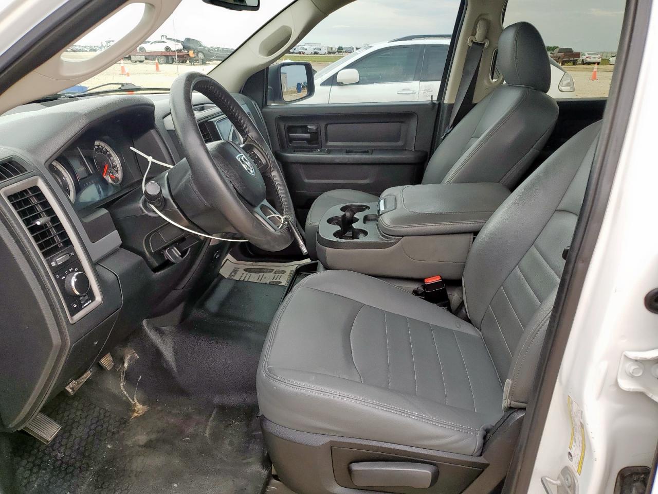 2017 Ram 1500 St VIN: 3C6RR7KTXHG675480 Lot: 60472195