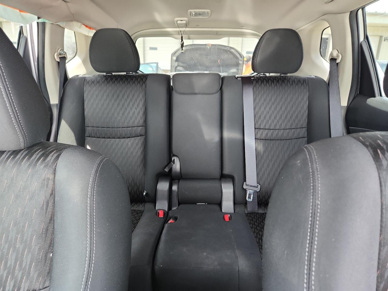 2018 Nissan Rogue S VIN: KNMAT2MT2JP569291 Lot: 62078375