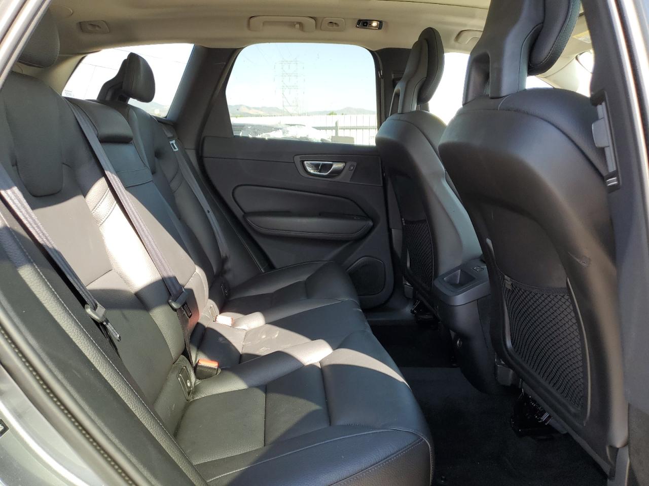 2019 Volvo Xc60 T5 VIN: LYV102RK4KB191805 Lot: 62419245