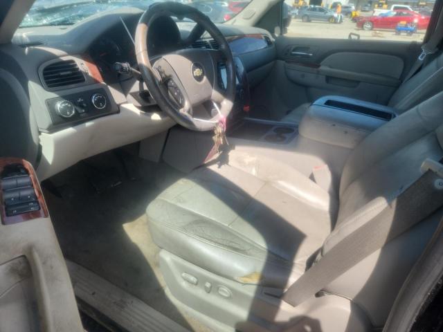 Parquets CHEVROLET SUBURBAN 2012 Czarny