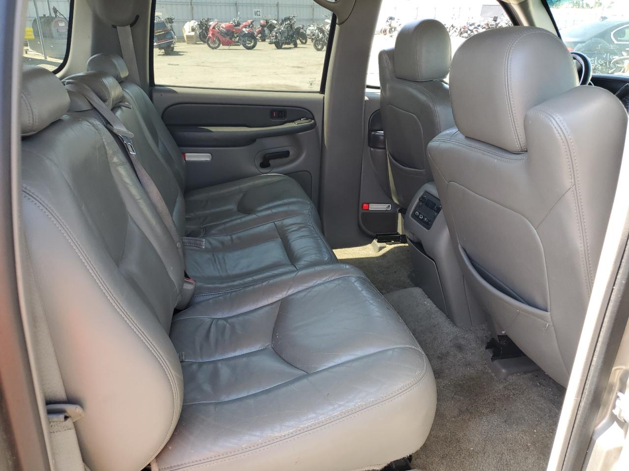 2003 Chevrolet Suburban K1500 VIN: 3GNFK16TX3G178890 Lot: 62189535
