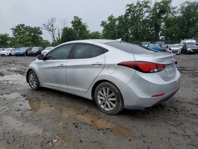 Sedans HYUNDAI ELANTRA 2016 Srebrny