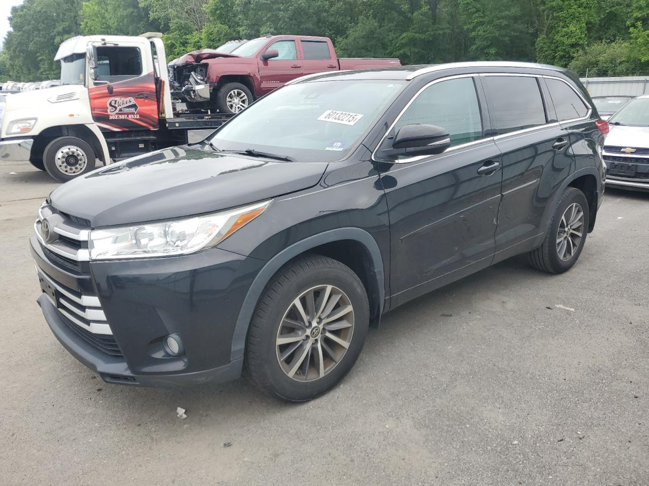 2017 Toyota Highlander Se for Sale in Glassboro, NJ - Side