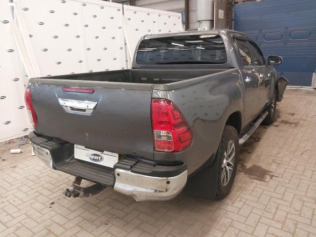 2018 TOYOTA HILUX INVI