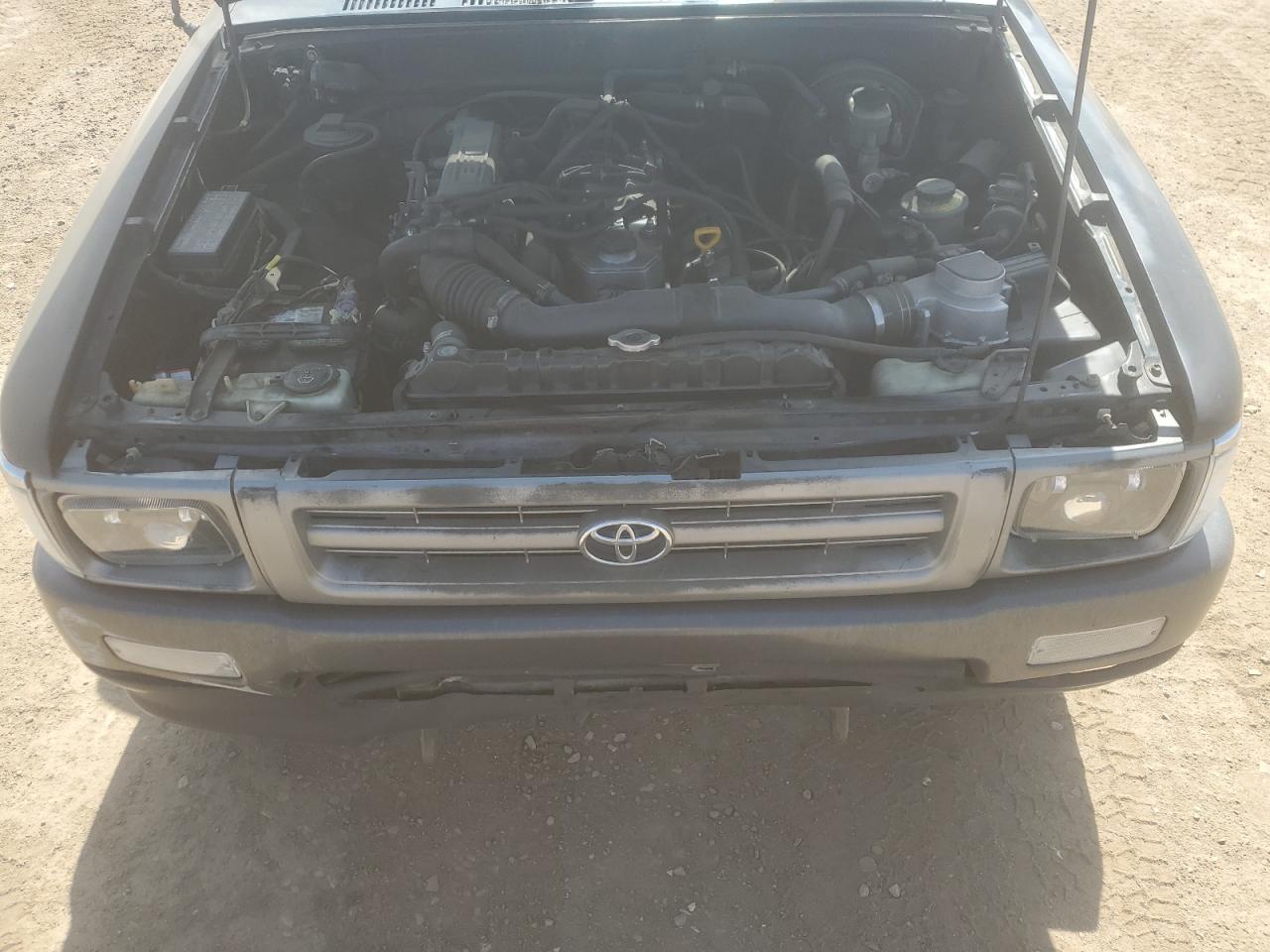 1992 Toyota Pickup 1/2 Ton Short Wheelbase Dlx VIN: JT4RN01P5N0029280 Lot: 60817115
