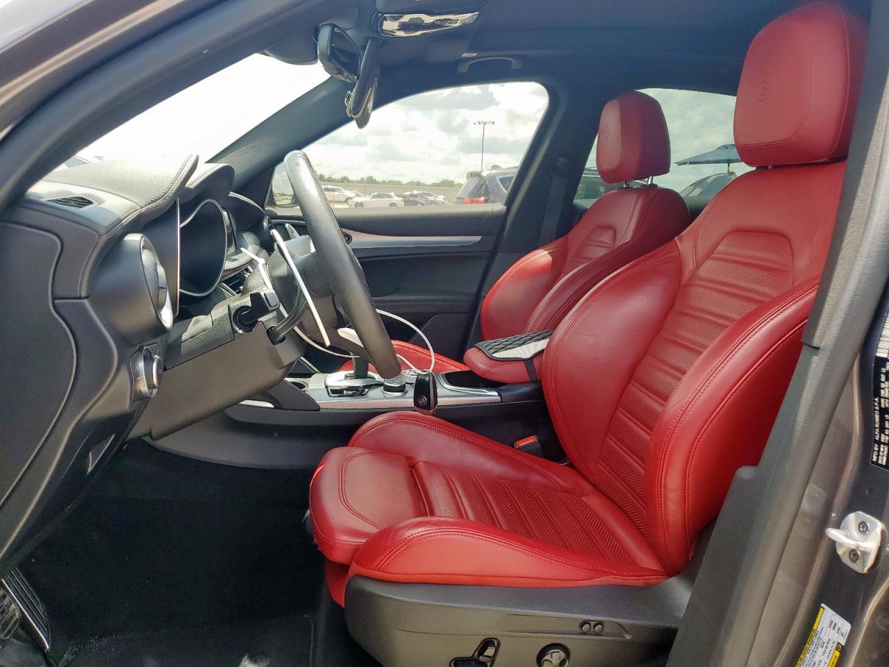 2022 Alfa Romeo Stelvio Ti VIN: ZASPAKBN4N7D42587 Lot: 62173815