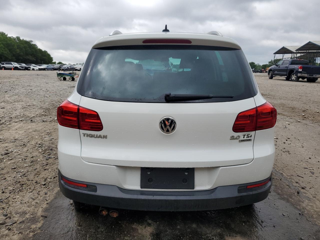 2015 Volkswagen Tiguan S VIN: WVGBV7AXXFW602985 Lot: 61500235