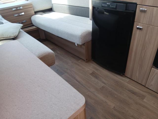 2000 SWIFT CHALLENGER