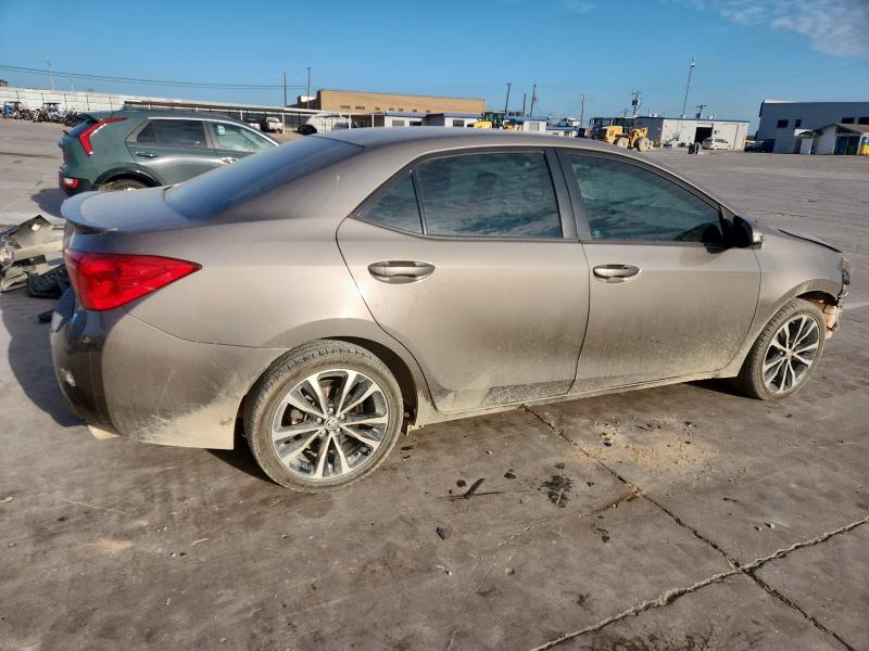  TOYOTA COROLLA 2017 Серый