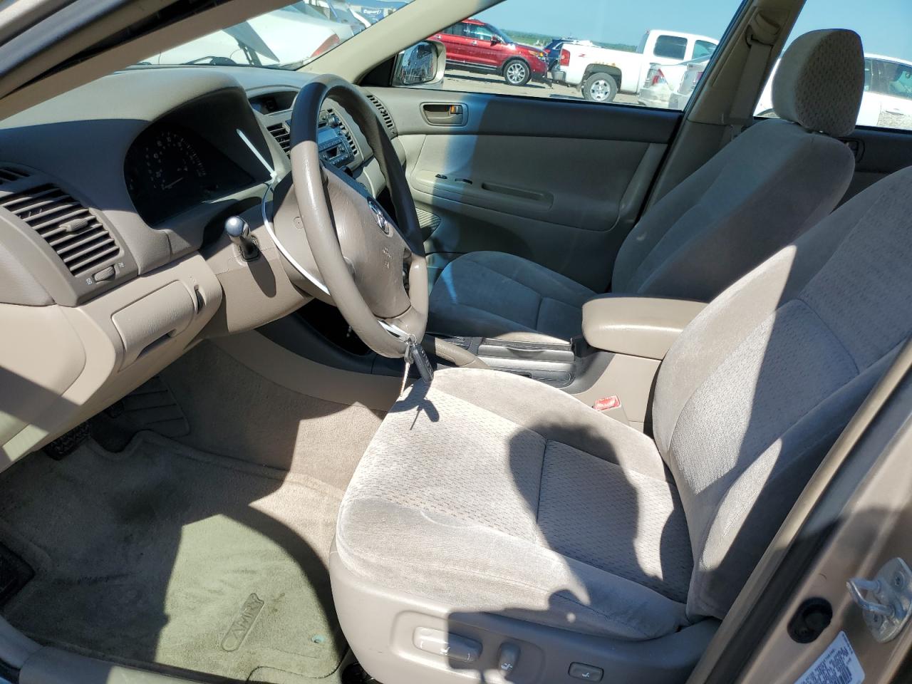 2004 Toyota Camry Le VIN: 4T1BE32K94U278755 Lot: 62576935