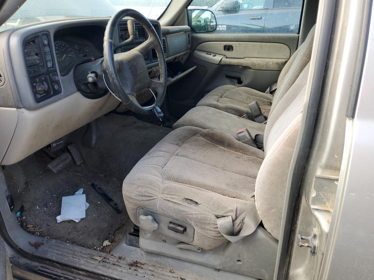 2000 Chevrolet Tahoe K1500 VIN: 1GNEK13T6YJ175068 Lot: 59894155