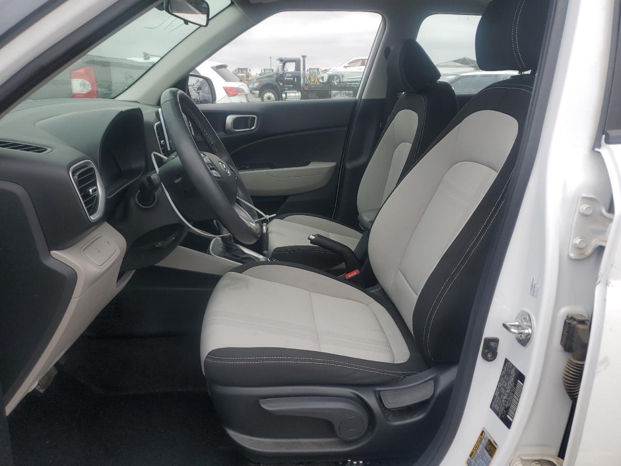 2024 Hyundai Venue Sel VIN: KMHRC8A32RU311520 Lot: 59634145