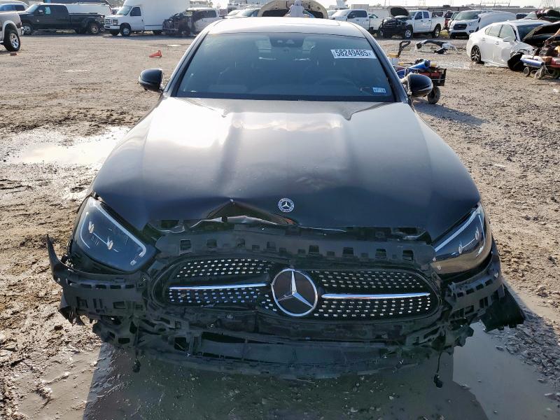  MERCEDES-BENZ E-CLASS 2022 Черный