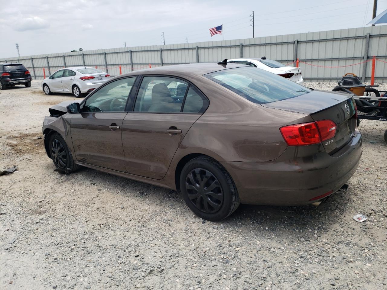 VOLKSWAGEN JETTA 2014 VIN 3VWLL7AJ1EM308686 photo 2