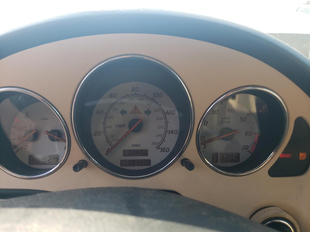 2003 Mercedes-Benz Slk 320 VIN: WDBKK65F43F284008 Lot: 61010215