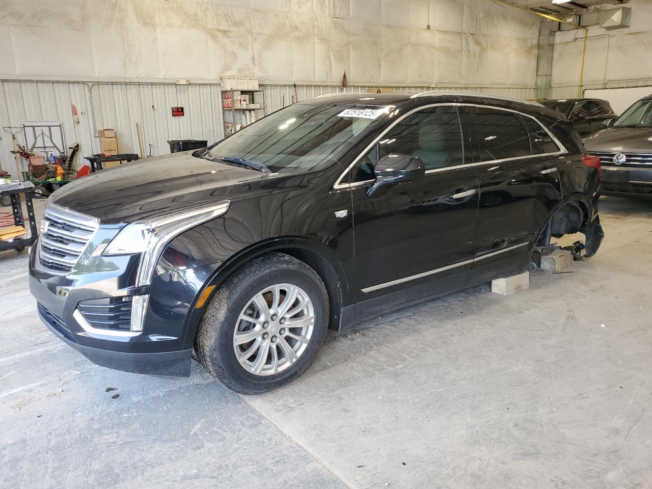 CADILLAC XT5 2017 VIN 1GYKNARS3HZ315042