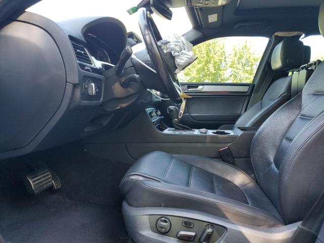  VOLKSWAGEN TOUAREG 2017 Granatowy