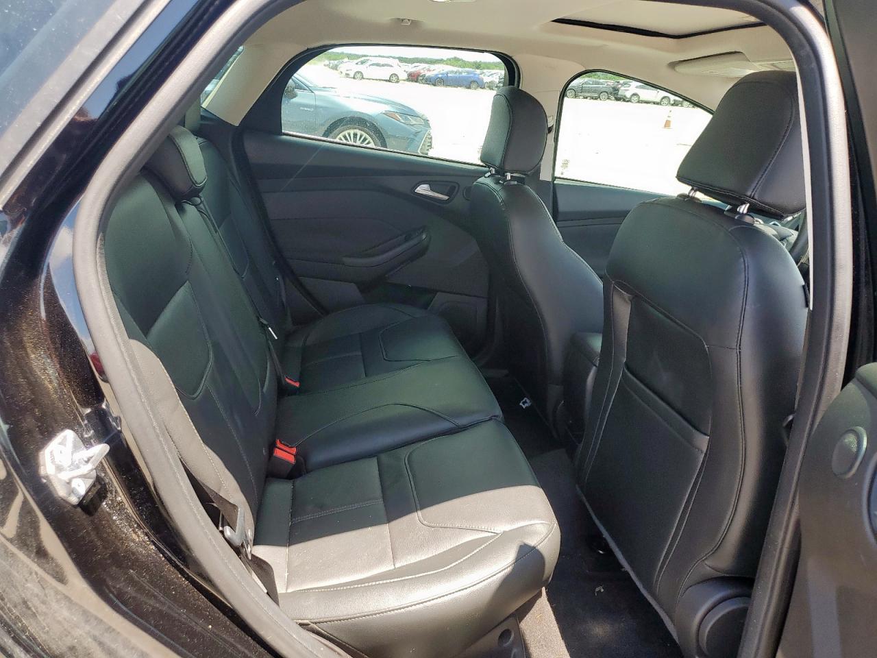 FORD FOCUS 2018 VIN 1FADP3N29JL222535 photo 10