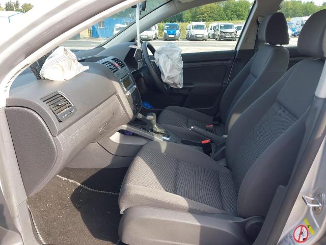 2006 VOLKSWAGEN GOLF S AUT