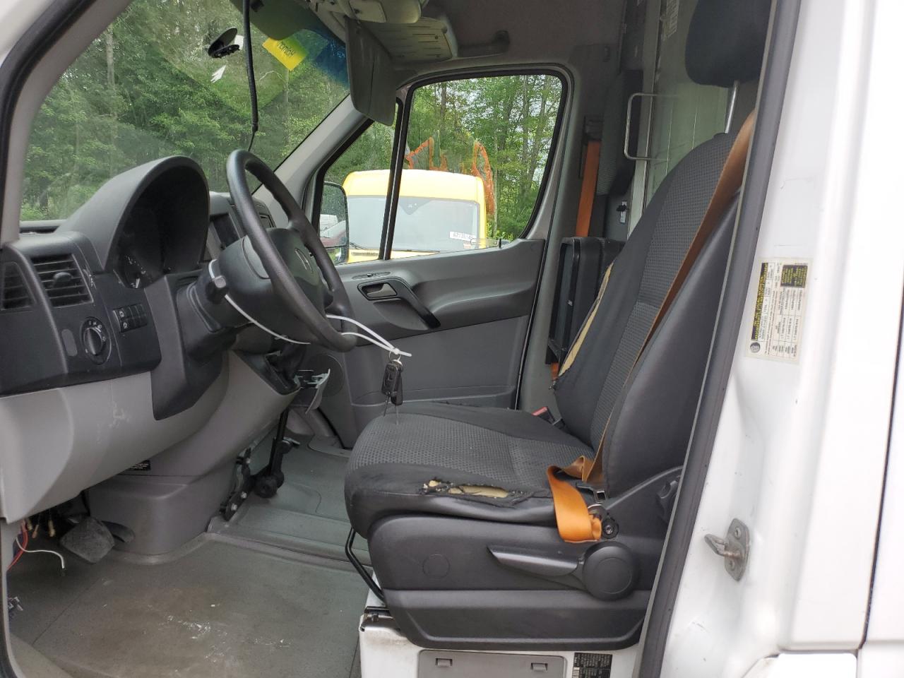 MERCEDES-BENZ SPRINTER 2011 VIN WD3PE8CB0B5572150 zdjęcie 7