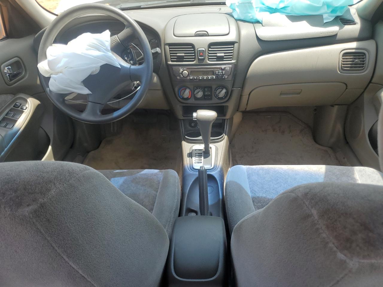 2000 Nissan Sentra Base VIN: 3N1CB51D1YL344637 Lot: 61230975