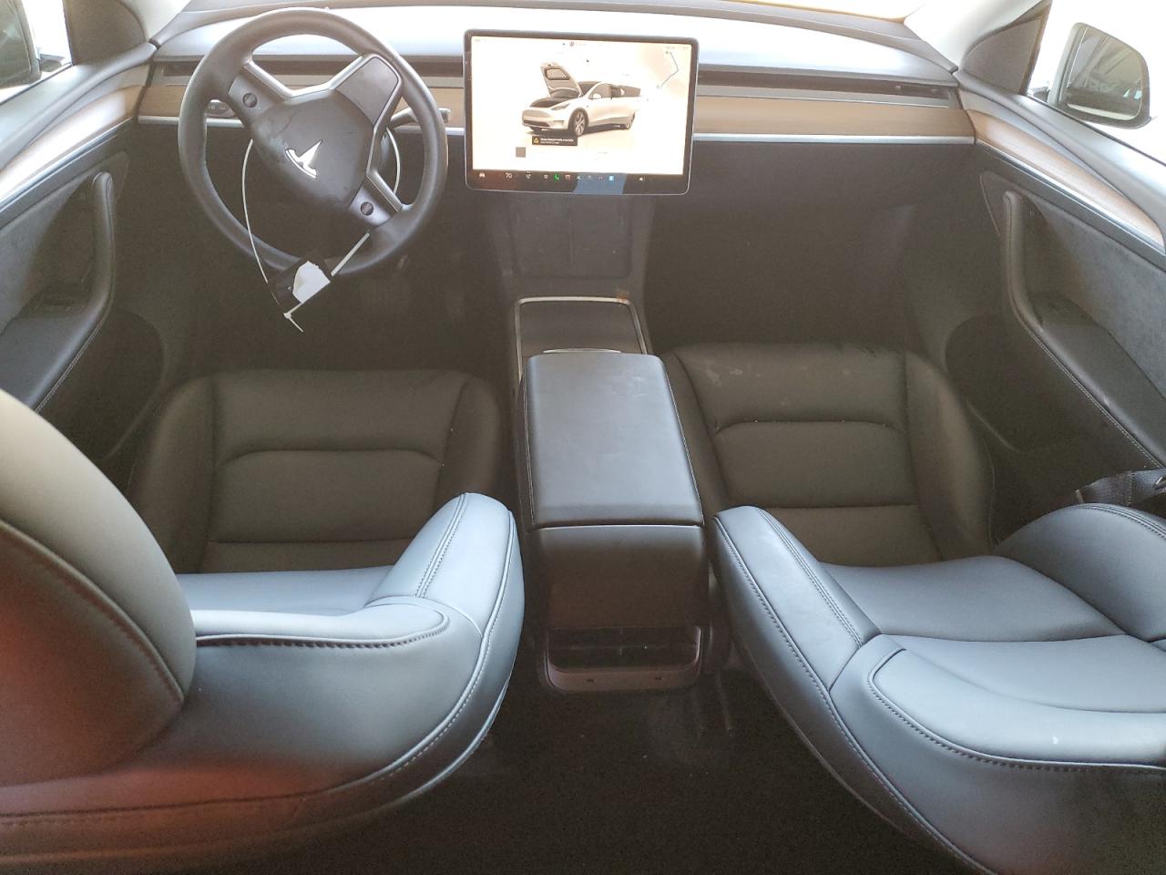 2024 Tesla Model Y VIN: 7SAYGDEE1RF031673 Lot: 62934005