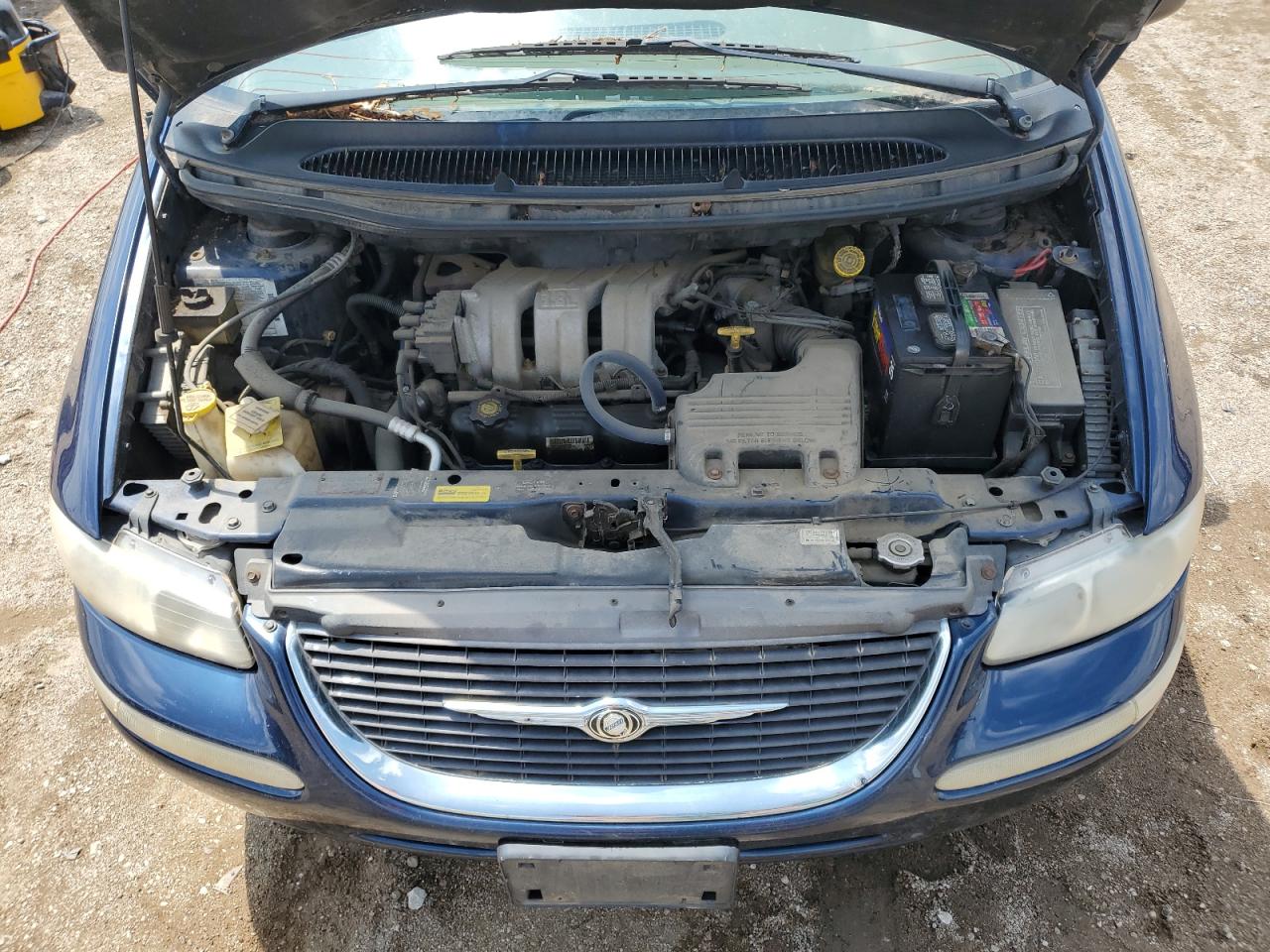 2000 Chrysler Town & Country Lxi VIN: 1C4GT54L7YB607259 Lot: 62671635