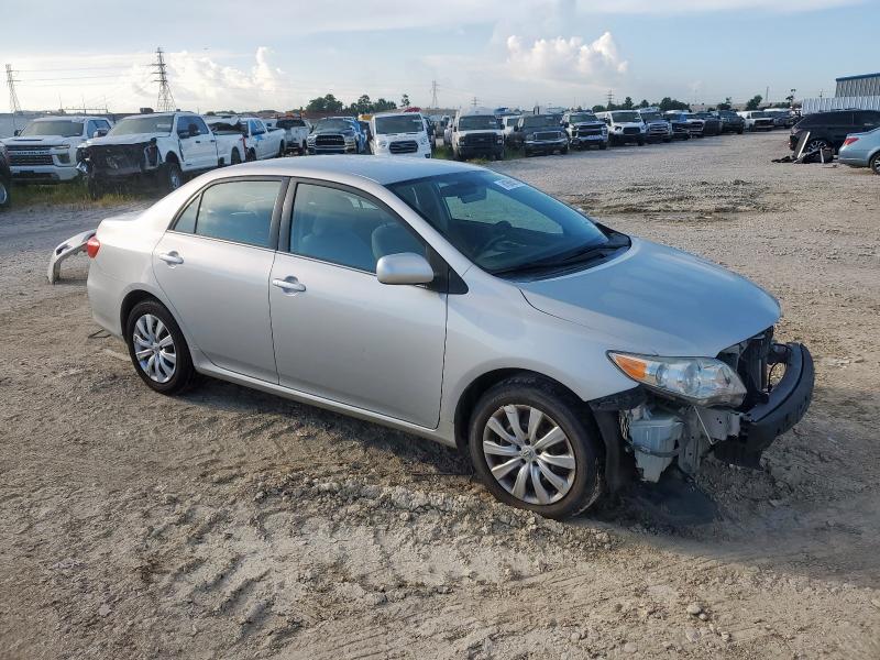  TOYOTA COROLLA 2013 Сріблястий