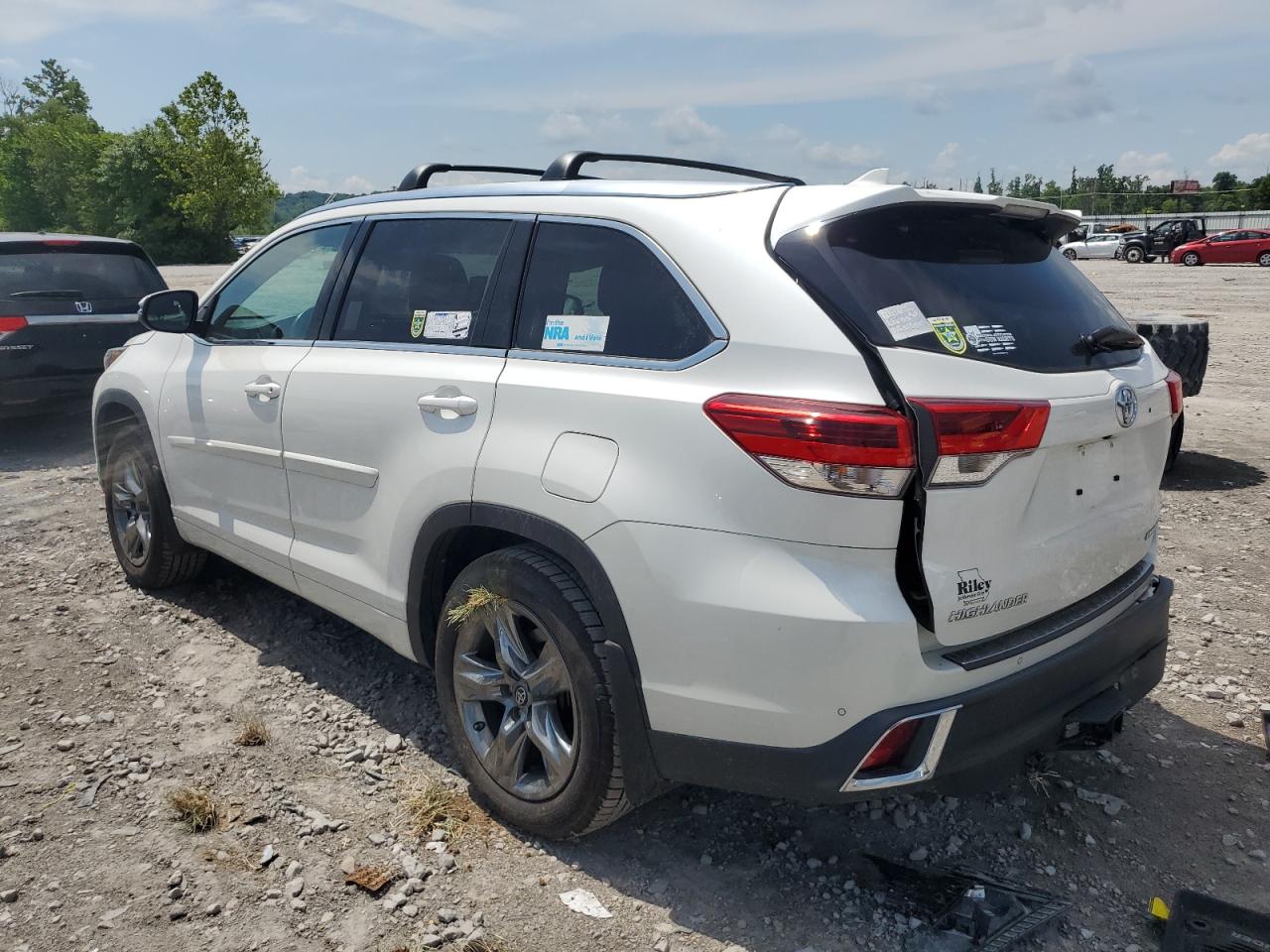TOYOTA HIGHLANDER 2018 VIN 5TDDZRFH5JS887392 zdjęcie 2