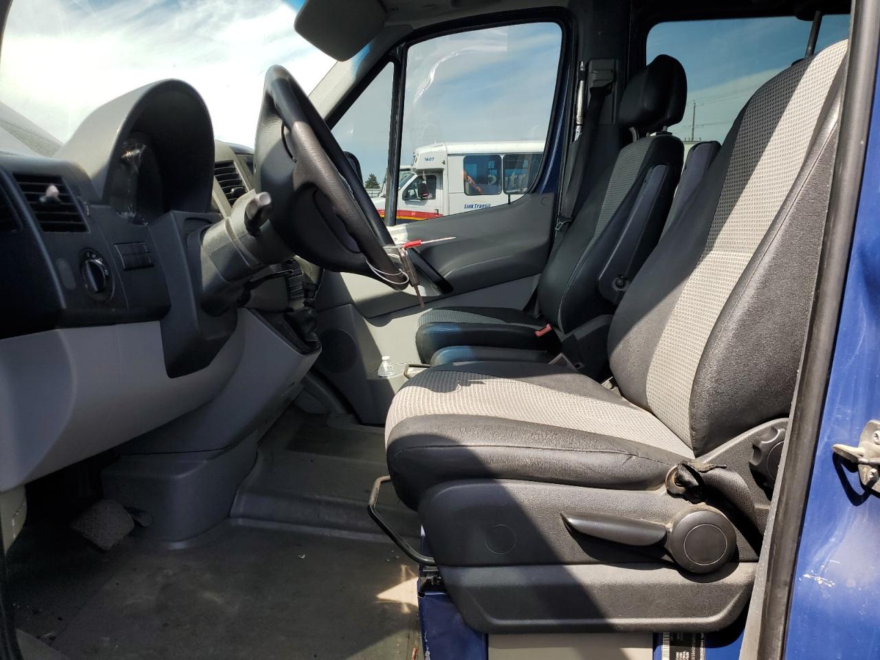 2008 Dodge Sprinter 2500 VIN: WDWPE845985300233 Lot: 59191785
