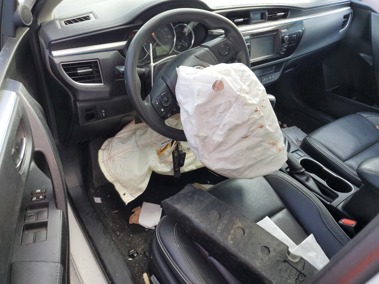 5YFBPRHE5GP424167 TOYOTA COROLLA 2016