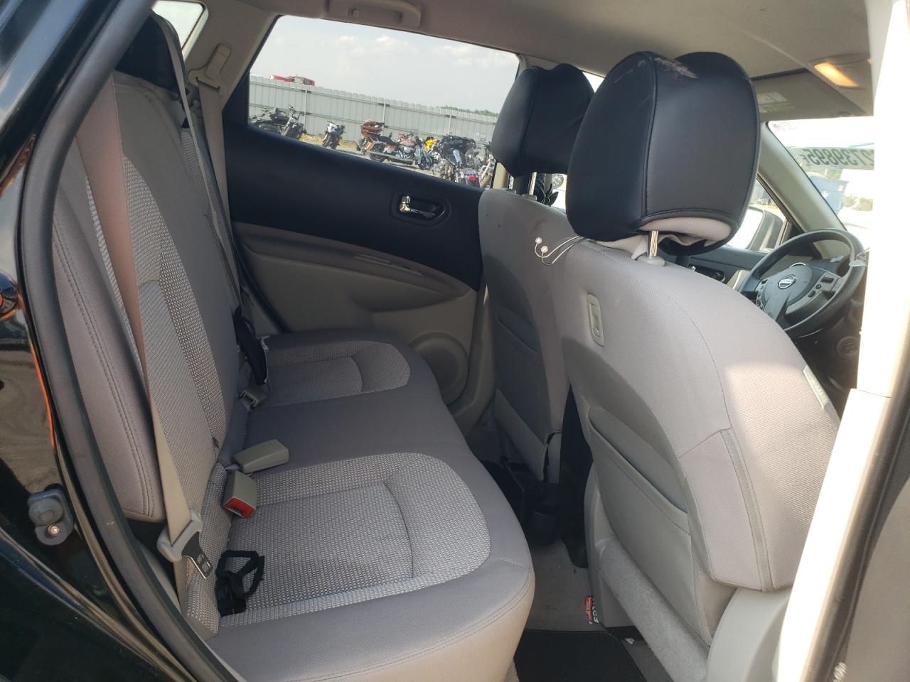 2011 Nissan Rogue S VIN: JN8AS5MT2BW151488 Lot: 62739895