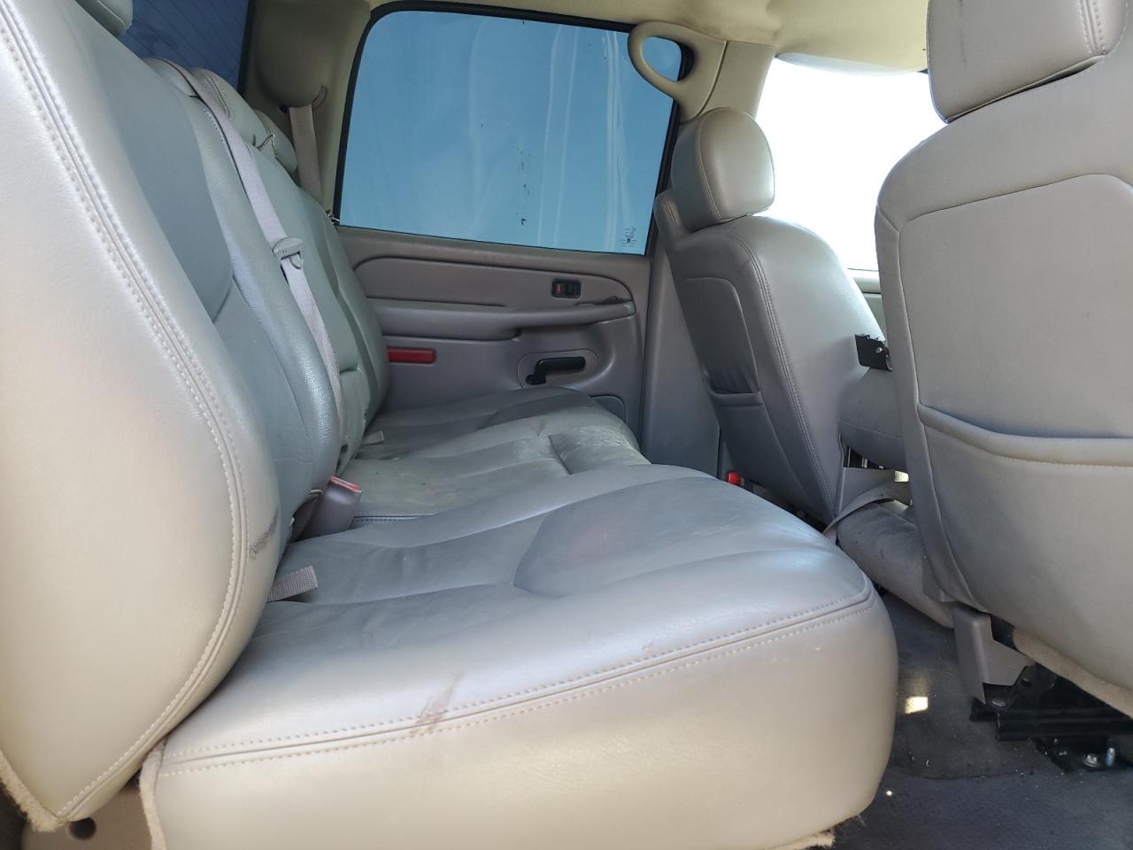 2004 GMC New Sierra K1500 VIN: 2GTEK13T341421040 Lot: 60494175